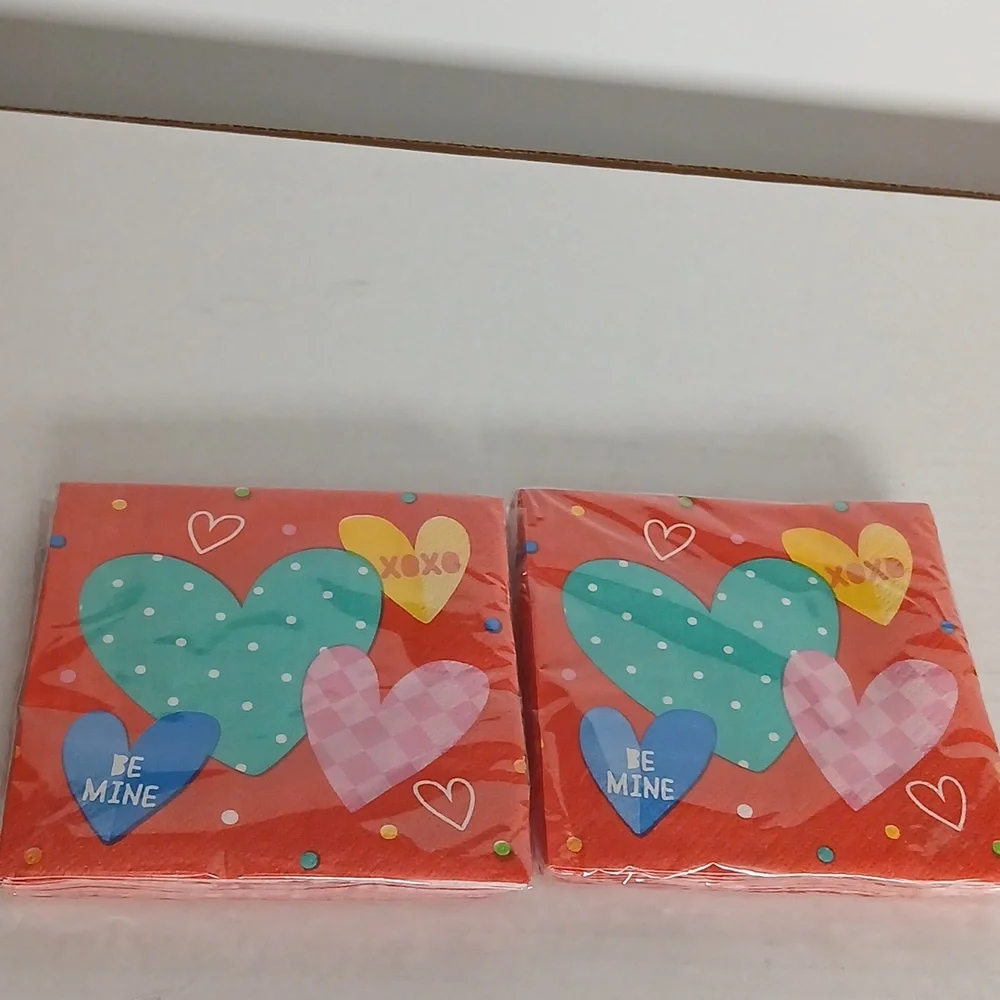 Heart Design Party Napkins Red pink purple Nwt qty 32ct total